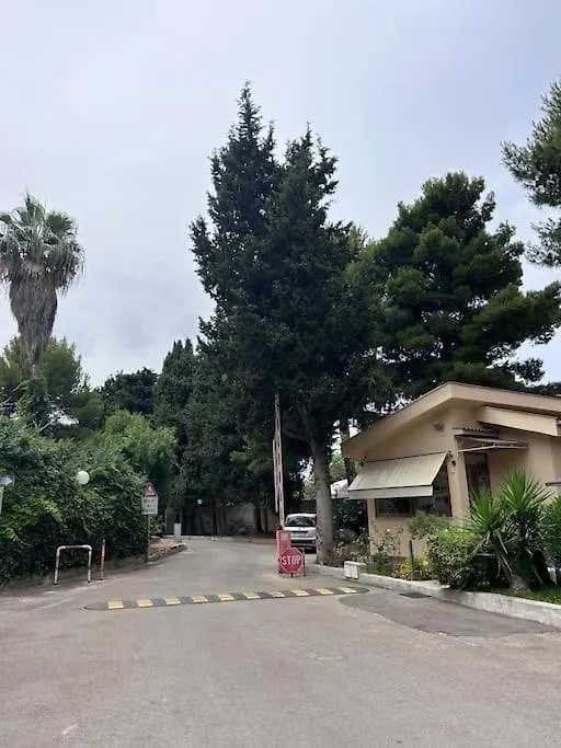 Apartment Ferienwohnung Finc House Palermo Italien